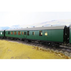 Southern Green MK1 CW Bogies Set A - Darstaed 7mm Finescale O Gauge Mk1 Coaches Set A (4 Coaches) Southern Green with Commonweal